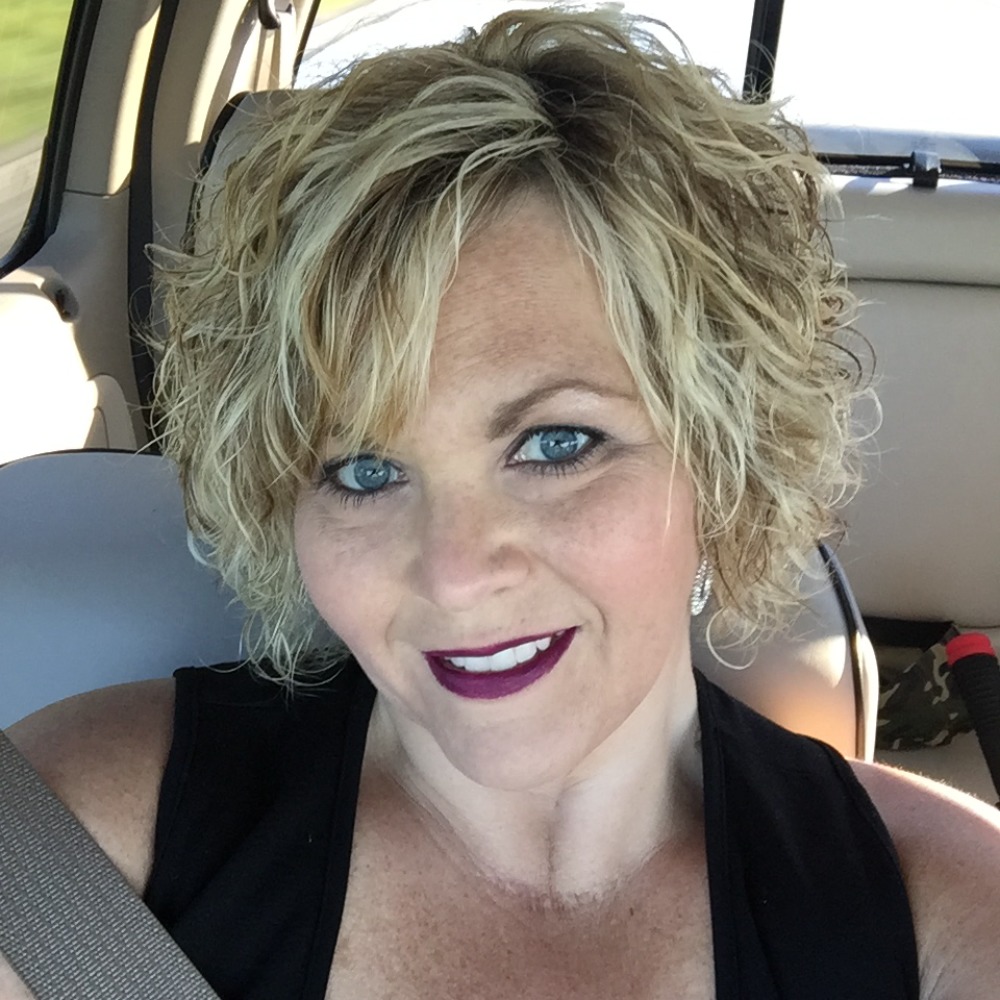 Meet your Posher, Jennifer